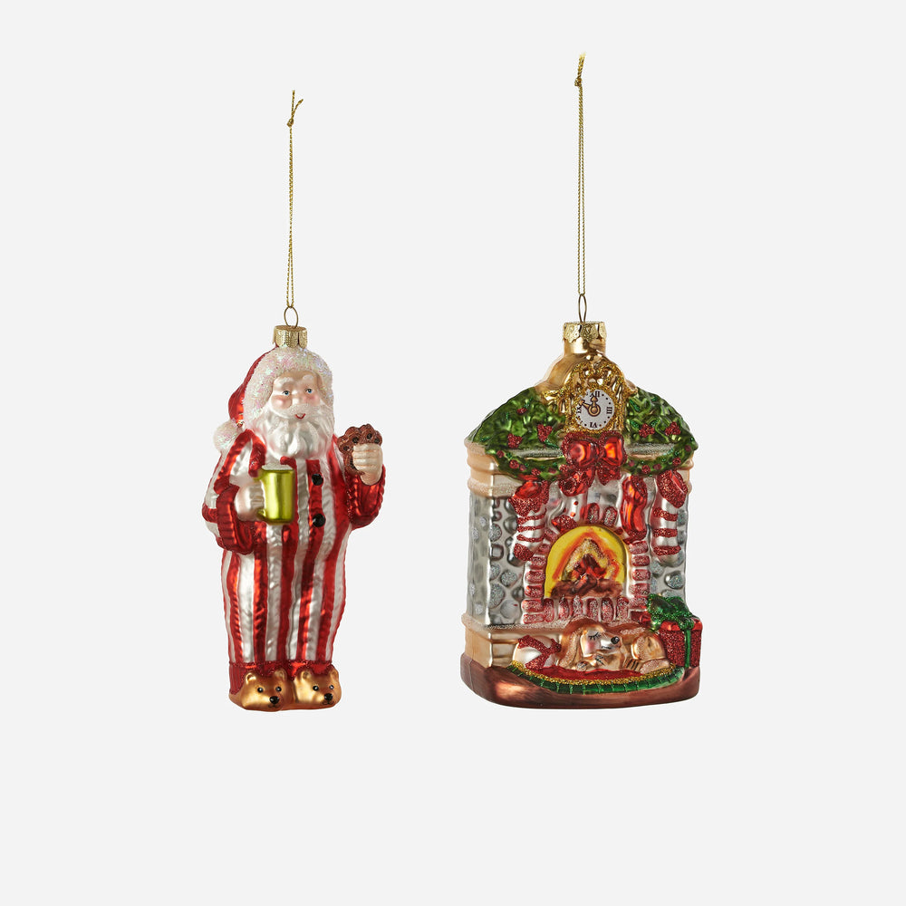 Santa / Fireplace Ornament