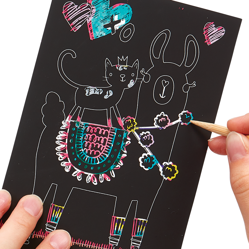 
            
                Load image into Gallery viewer, Funtastic Friends Mini Scratch &amp;amp; Scribble Art Kit
            
        