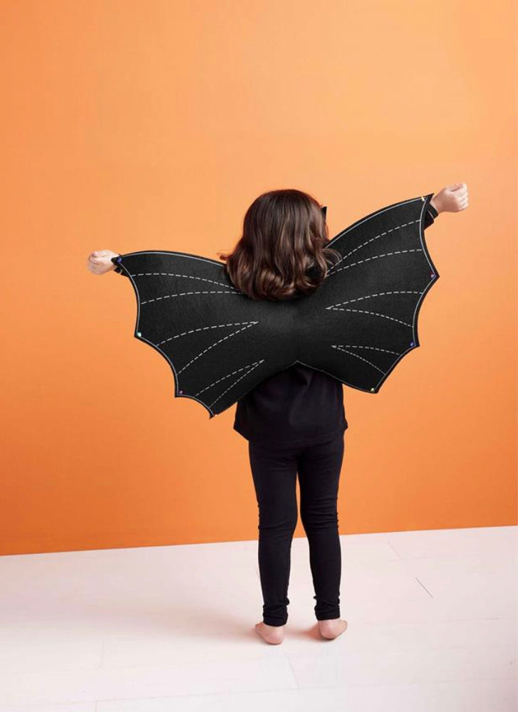 
            
                Load image into Gallery viewer, Light Up Bat Wings &amp;amp; Mask Set
            
        
