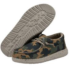 
            
                Load image into Gallery viewer, Wally Youth Sox Army Camo - Select Size - Hey Dudes - Boys
            
        